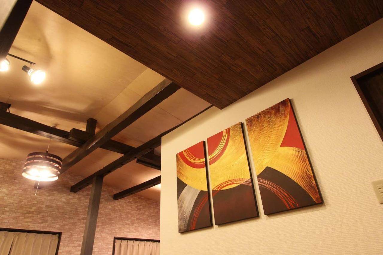 清潔#快適#広々なんば駅徒歩8分#9名宿泊可#Wi-Fiswitch#大画面tv Osaka Bagian luar foto